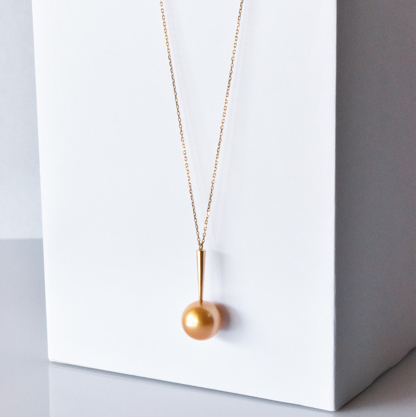 Golden South Sea Pearl Pendant Necklace set in 18K Yellow Gold