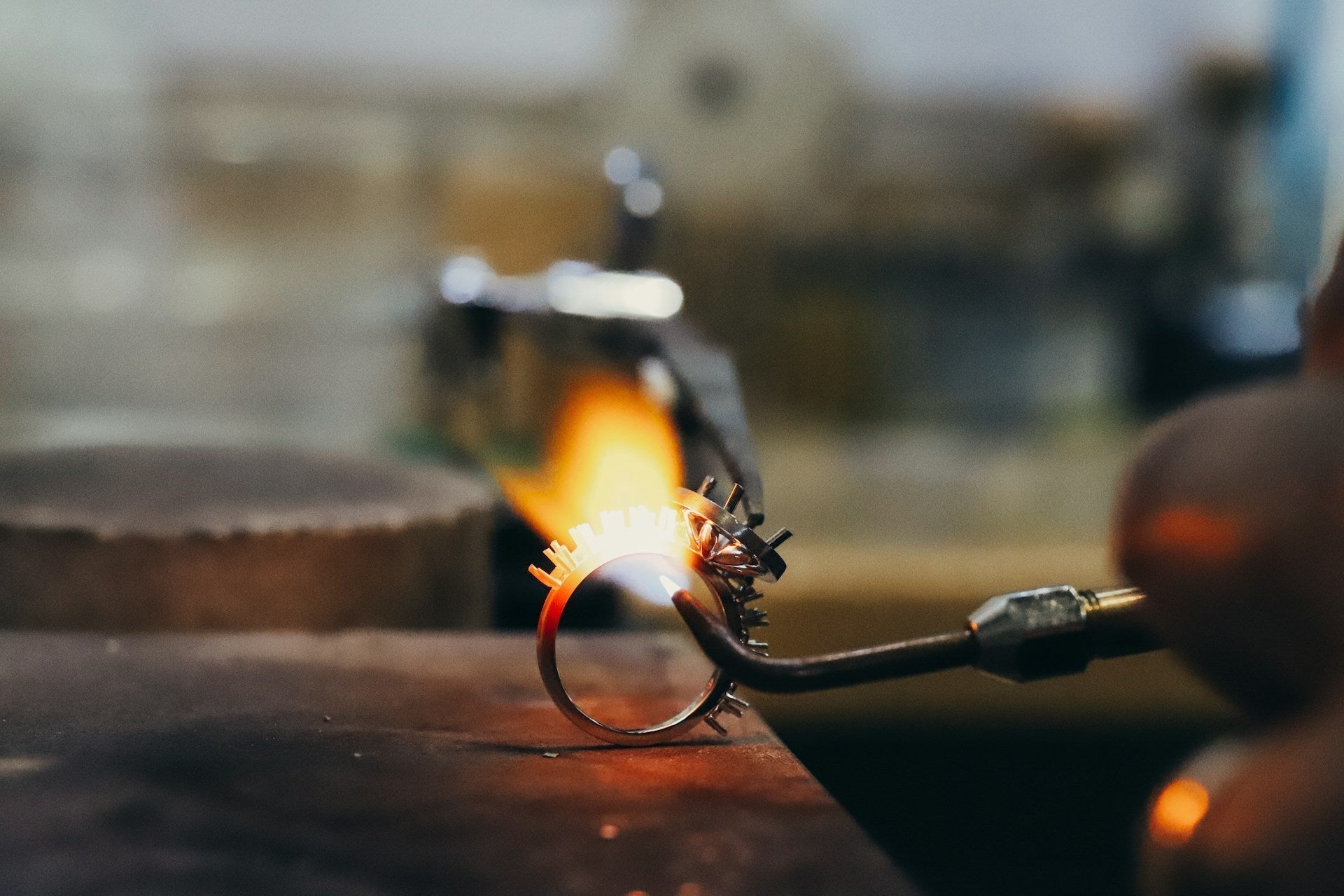 Gold Jewellery 101: A Comprehensive Guide to Gold