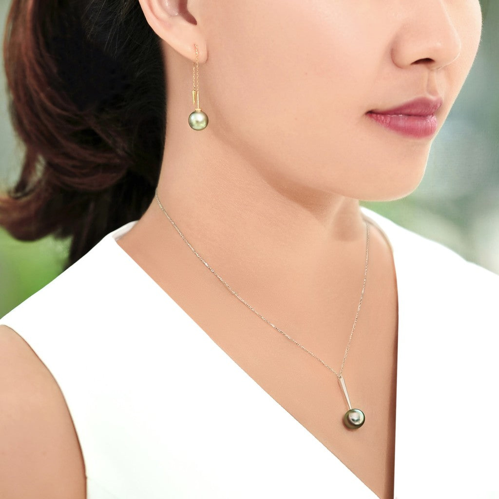 Tahitian Pearl Dangling Earrings in 18K Yellow Gold